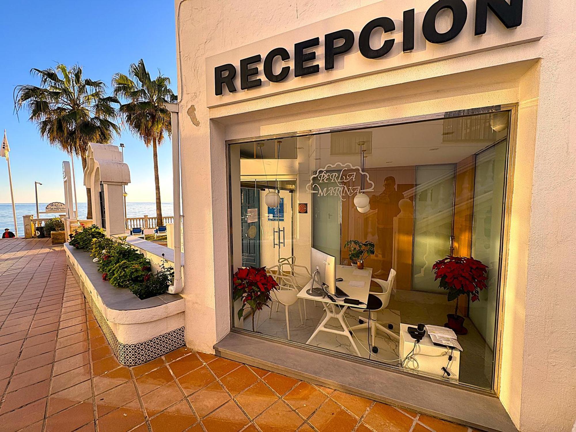 Apartamentos Perla Marina Nerja Dış mekan fotoğraf